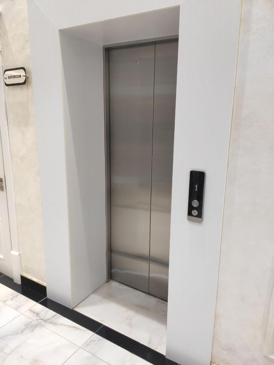 Status Hotel Qarshi Ngoại thất bức ảnh